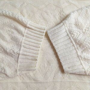 Vintage Cream Ivory Half Crew Neck Short‎ Sleeve Knit Sweater Size M